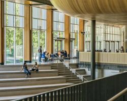 SPECJALNY PROGRAM WSPARCIA SŁUCHACZY STUDI&Oacute;W PODYPLOMOWYCH Z ZAKRESU ZAM&Oacute;WIEŃ PUBLICZNYCH