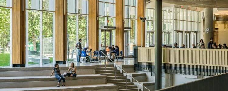 SPECJALNY PROGRAM WSPARCIA SŁUCHACZY STUDI&Oacute;W PODYPLOMOWYCH Z ZAKRESU ZAM&Oacute;WIEŃ PUBLICZNYCH