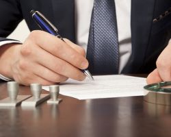 Jaki jest termin na wniesienie odwołania na zaniechanie ujawnienia informacji zastrzeżonych w ofercie jako tajemnicy przedsiębiorstwa?